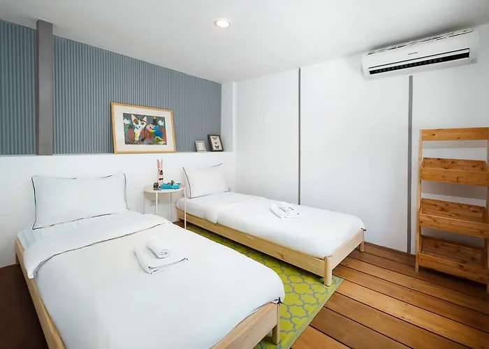 Privatunterkunft Non The Diamond Artisan And Barber 4 Bedroom Riverside Retreat With King And Twin Bangkok